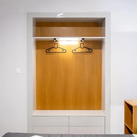 Pantzos House 펜션 파라디소스