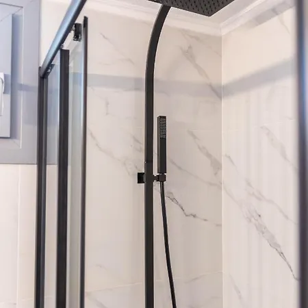 펜션 Pantzos House