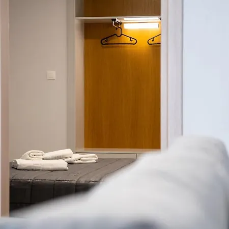 Pantzos House בית נופש *